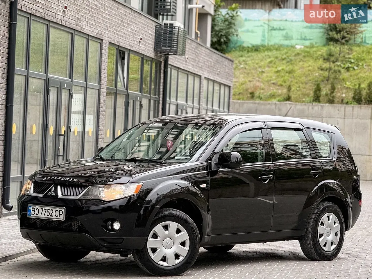 Mitsubishi Outlander Xl