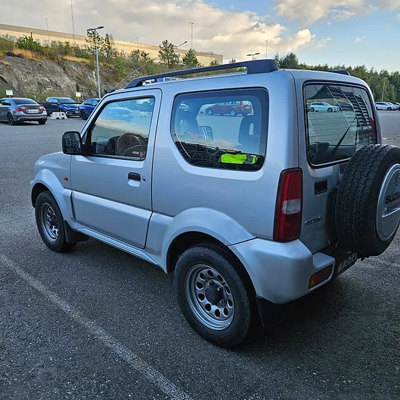 Suzuki Jimny 2004 photo 4