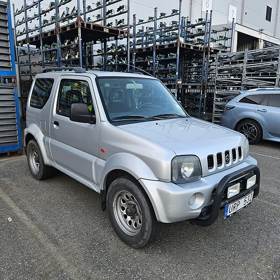 Suzuki Jimny 2004 photo 2