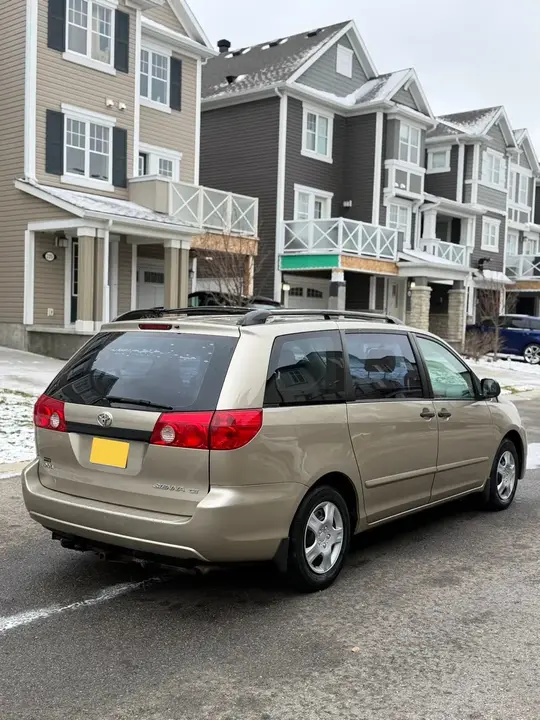 Toyota Sienna 2008 photo 5