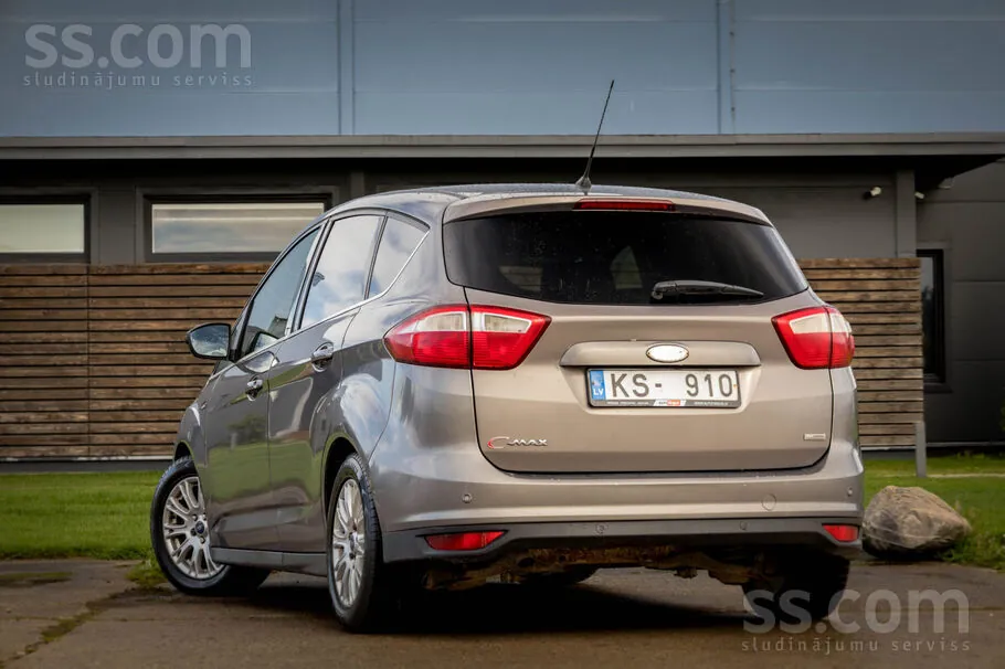 Ford C-Max 2012 photo 4