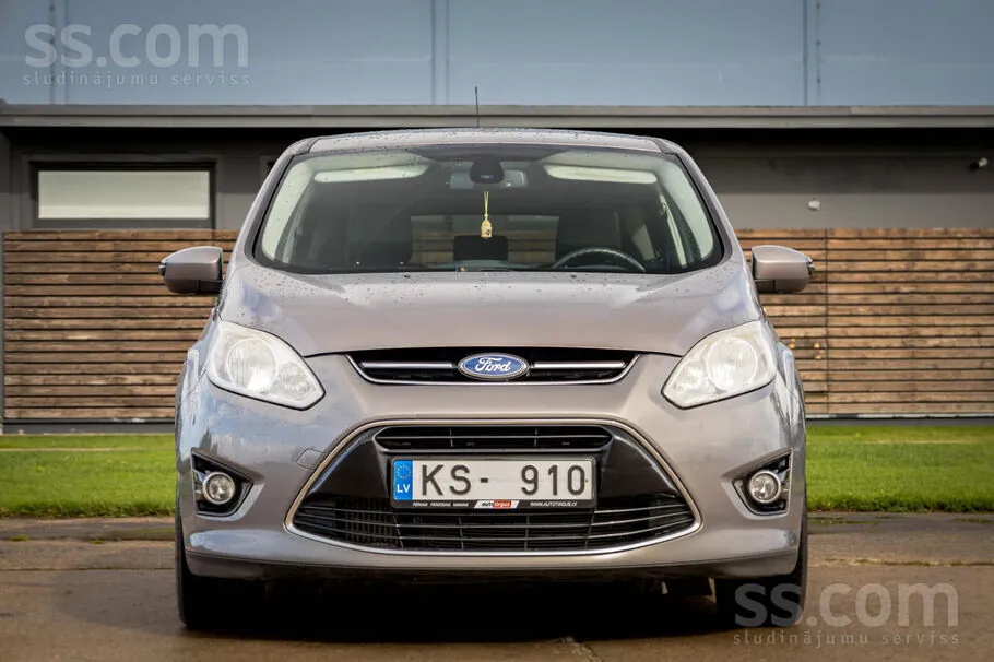Ford C-Max 2012 photo 2