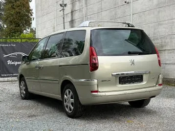 Peugeot 807 2008 photo 2