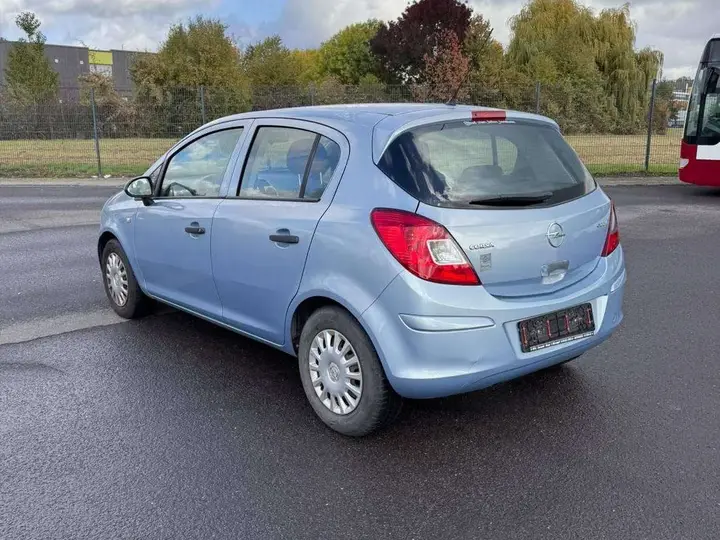 Opel Corsa 2009 photo 2