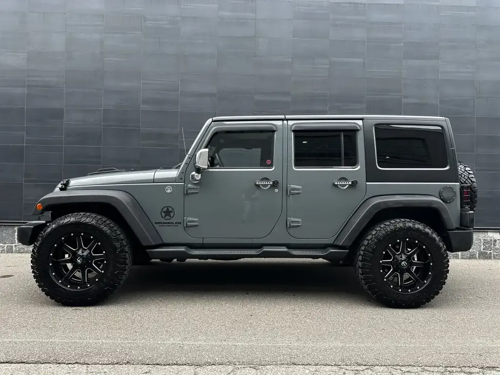 Jeep Wrangler 2014 photo 2