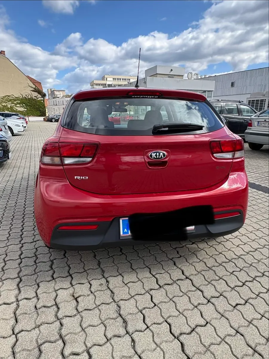 Kia Rio 2017 photo 2