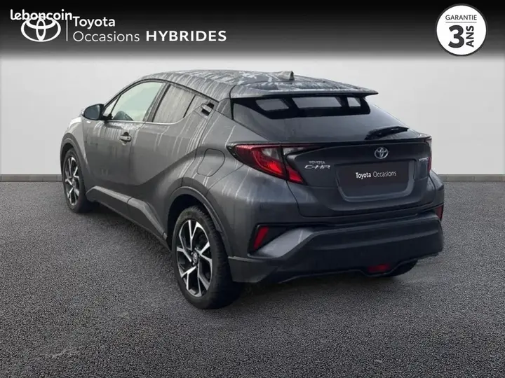 Toyota C-Hr 2020 photo 2