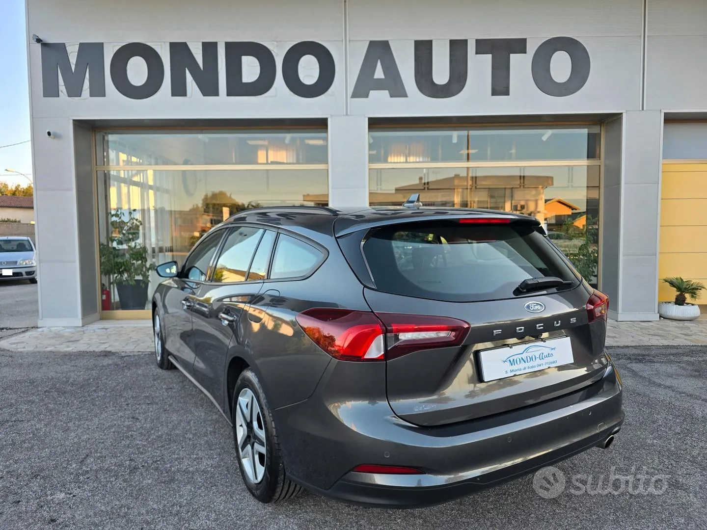 Ford Focus 2023 photo 4