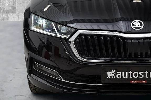 Skoda Octavia 2021 photo 3