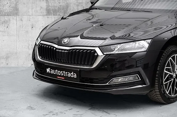 Skoda Octavia 2021 photo 2