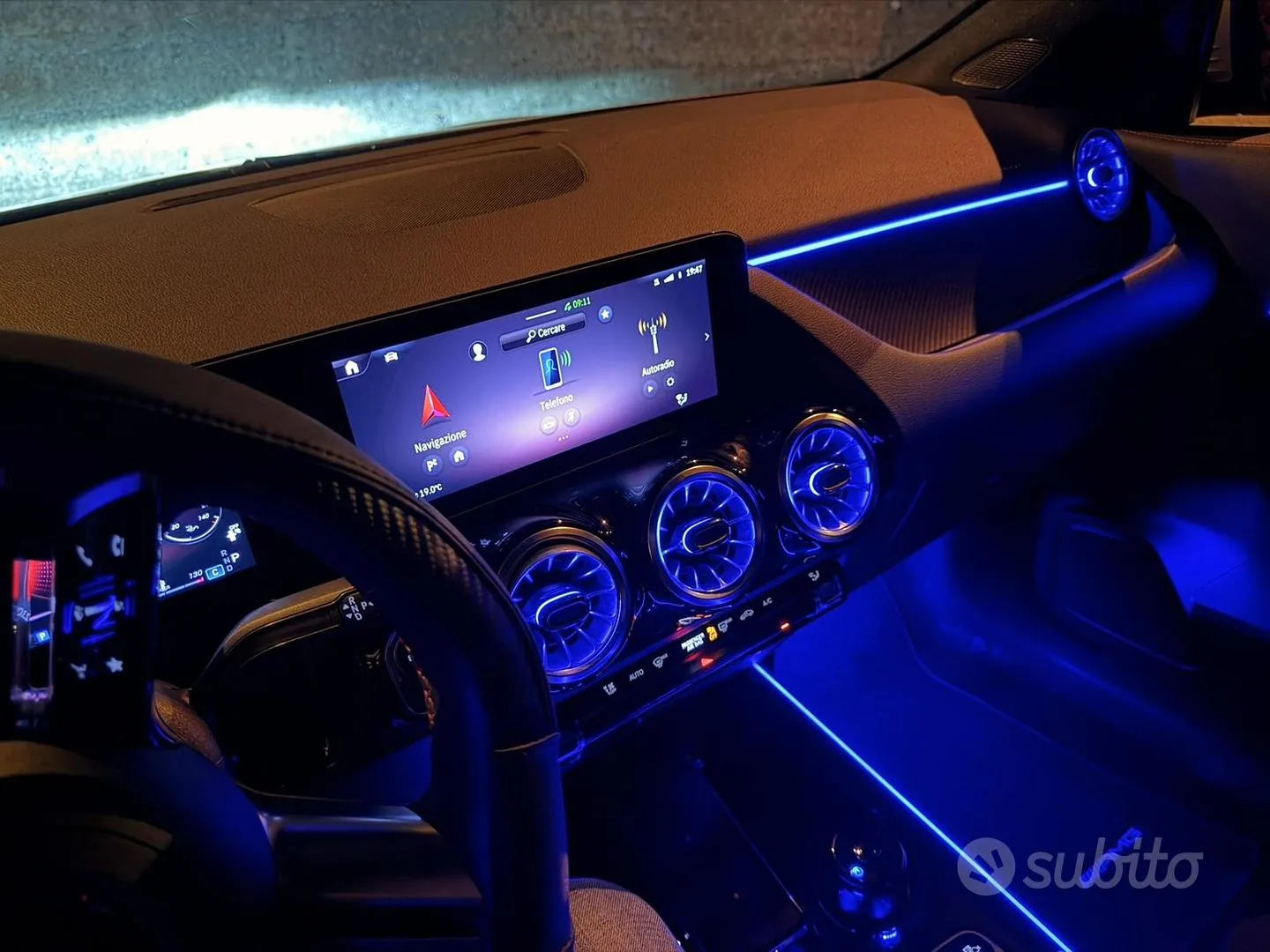 Mercedes-Benz Gla 2023 photo 2