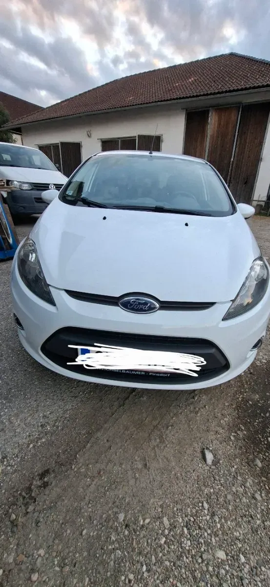Ford Fiesta 2012 photo 3