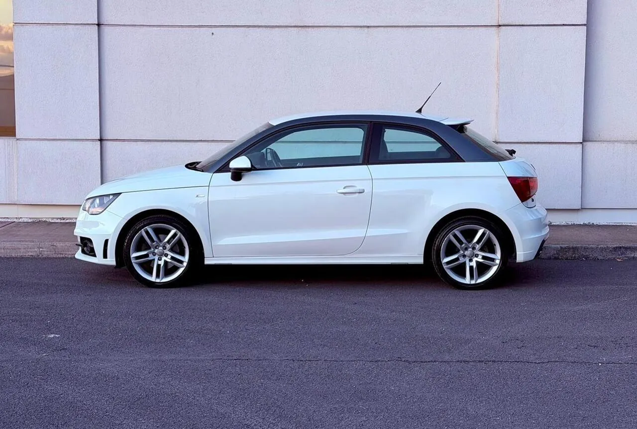 Audi A1 2011 photo 4
