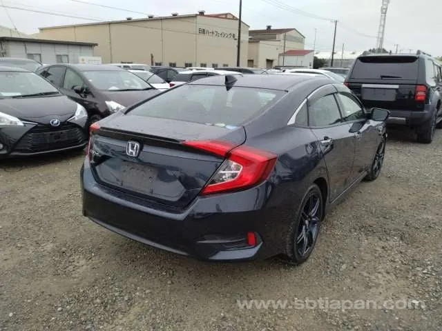 Honda Civic 2019 photo 4
