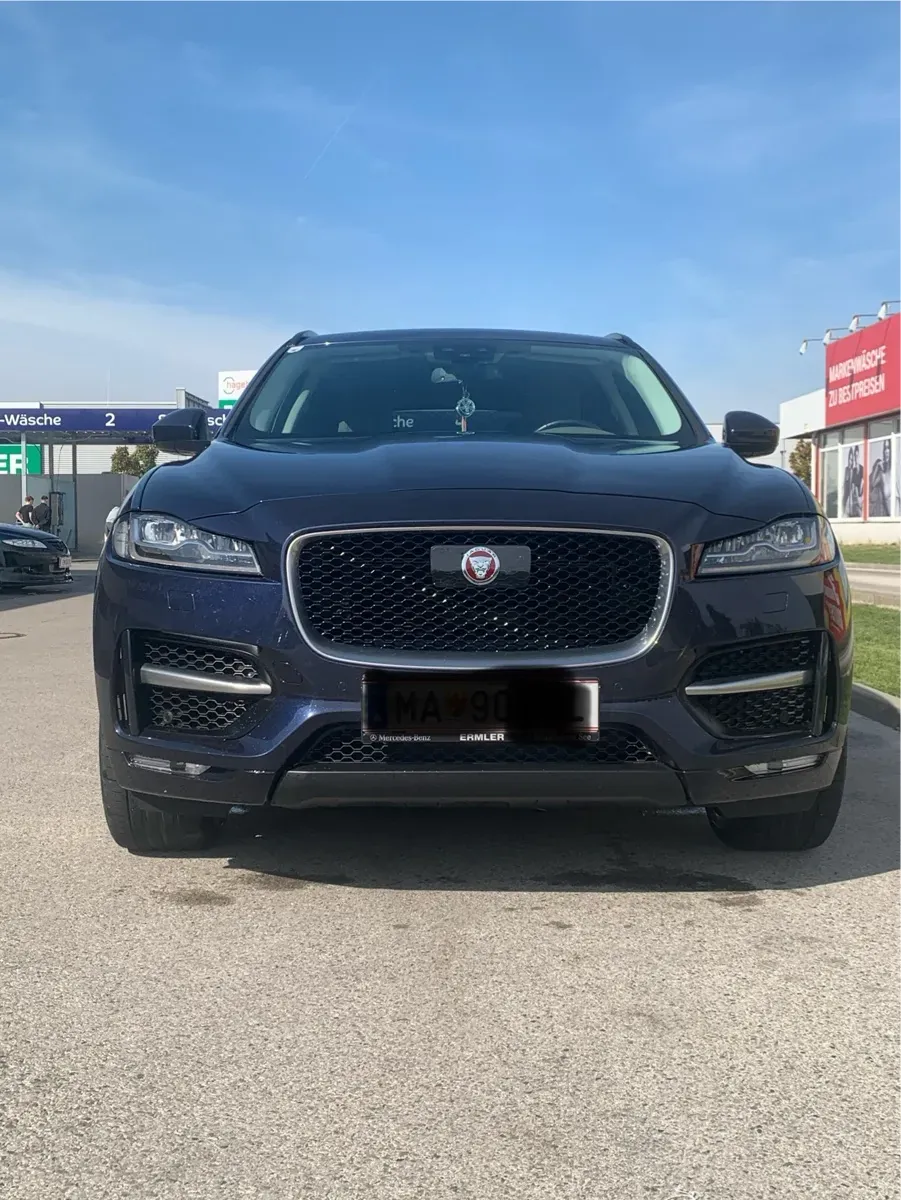 Jaguar F-Pace 2018 photo 3