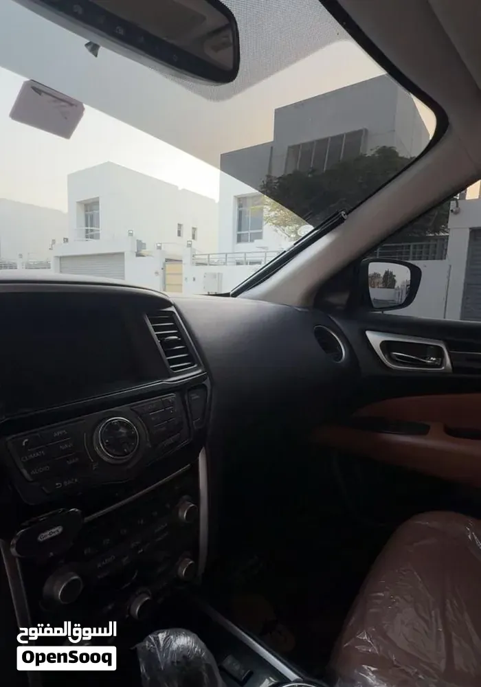 Nissan Pathfinder 2018 photo 2