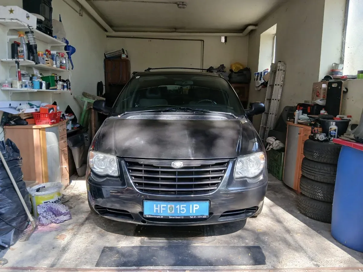 Chrysler Voyager 2005 photo 3