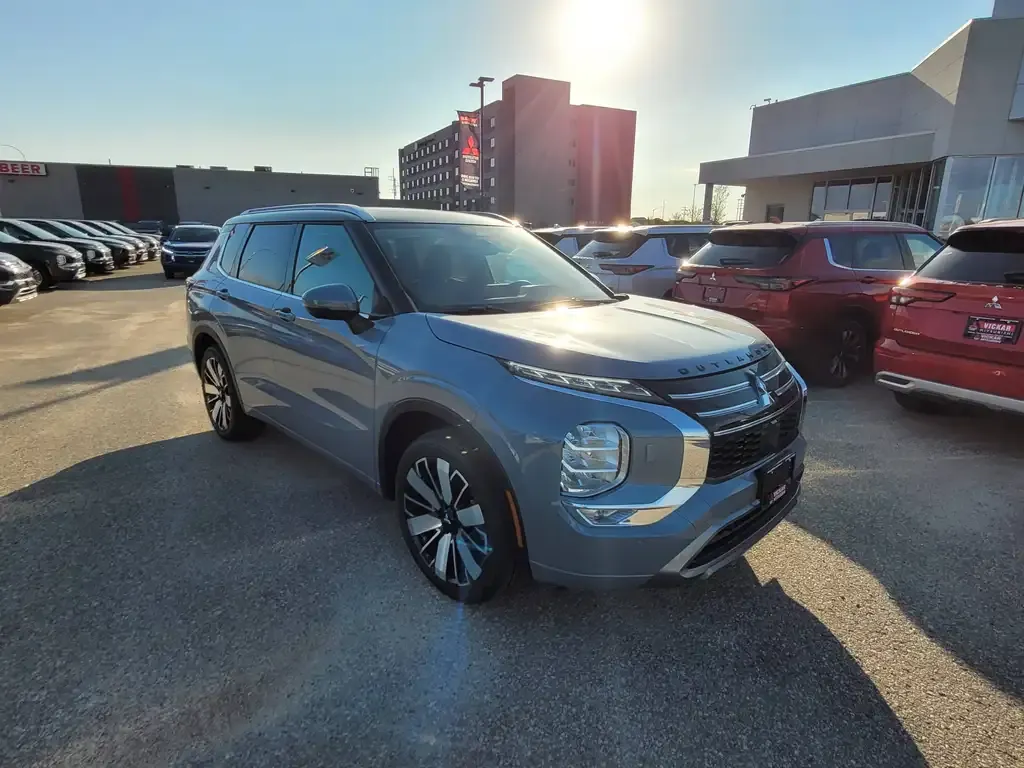 Mitsubishi Outlander 2026 photo 3