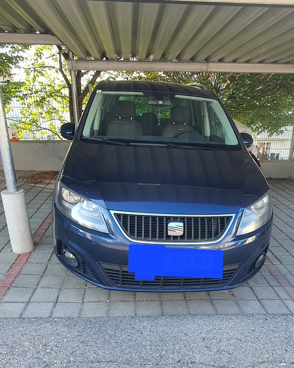 Seat Alhambra 2013 photo 2