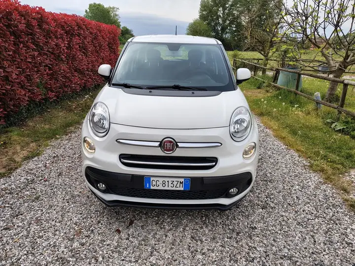 Fiat 500L 2021 photo 2