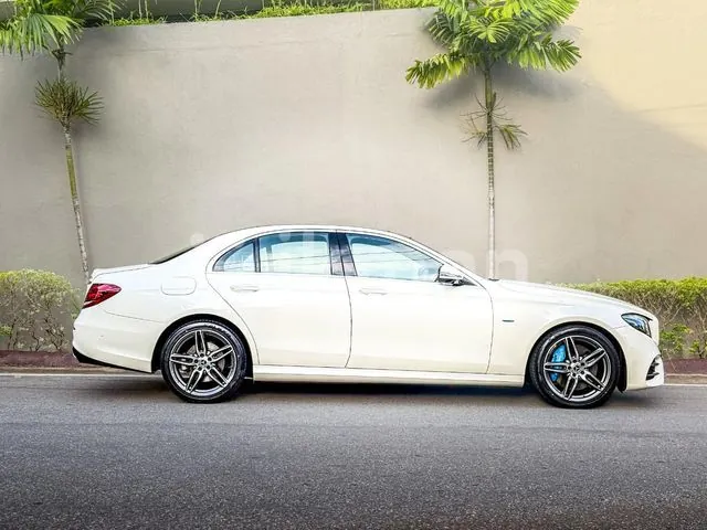Mercedes-Benz E350 2017 photo 4
