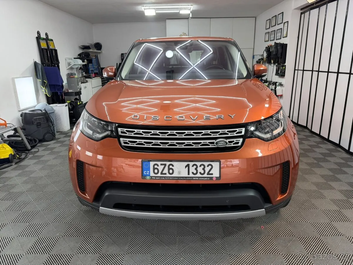 Land Rover Discovery 2019 photo 3