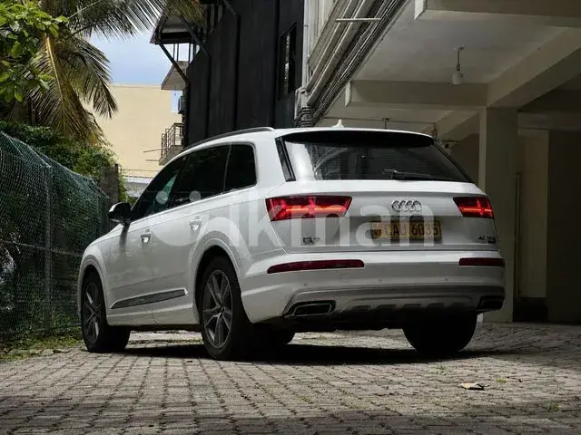 Audi Q7 2017 photo 5