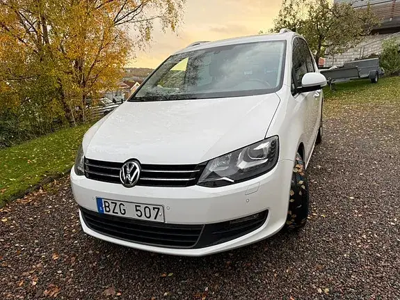 Volkswagen Sharan 2013 photo 2