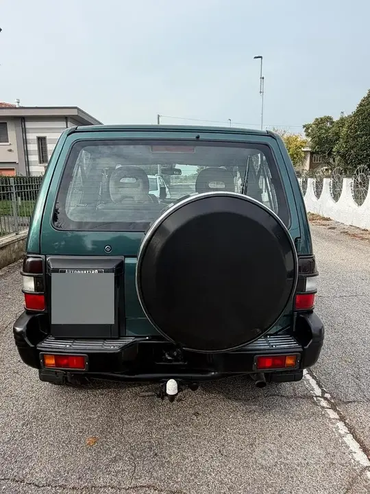 Mitsubishi Pajero 2003 photo 2