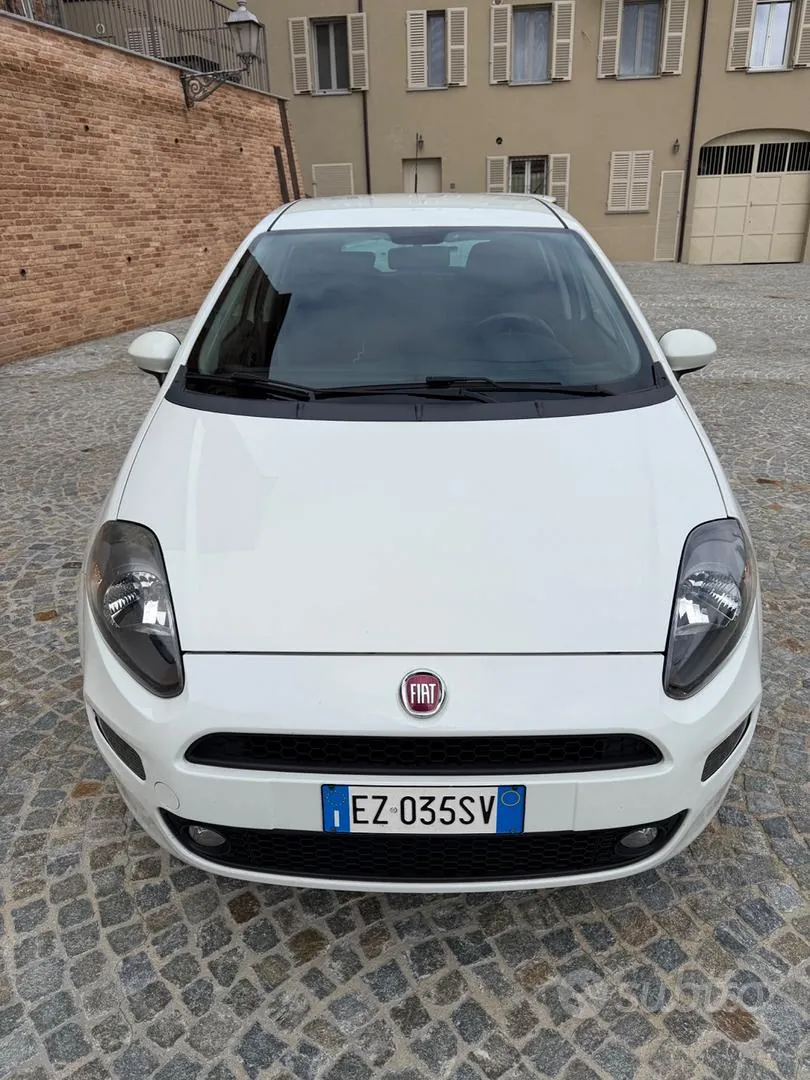 Fiat Punto 2015 photo 3