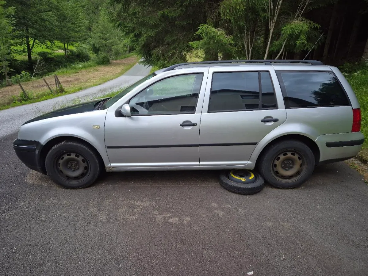 Volkswagen Golf 2001 photo 2