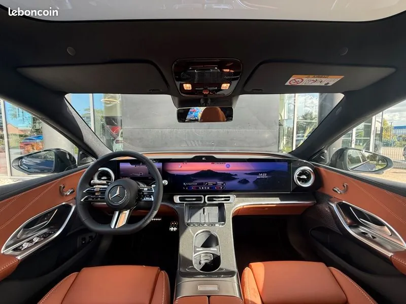 Mercedes-Benz C-Class 2026 photo 3