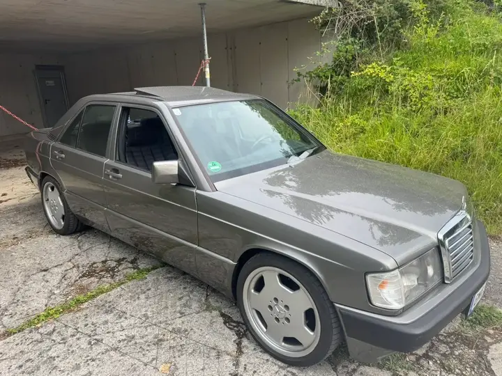 Mercedes-Benz 190 W201 1989 photo 3