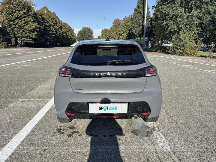Peugeot 208 2025 photo 4