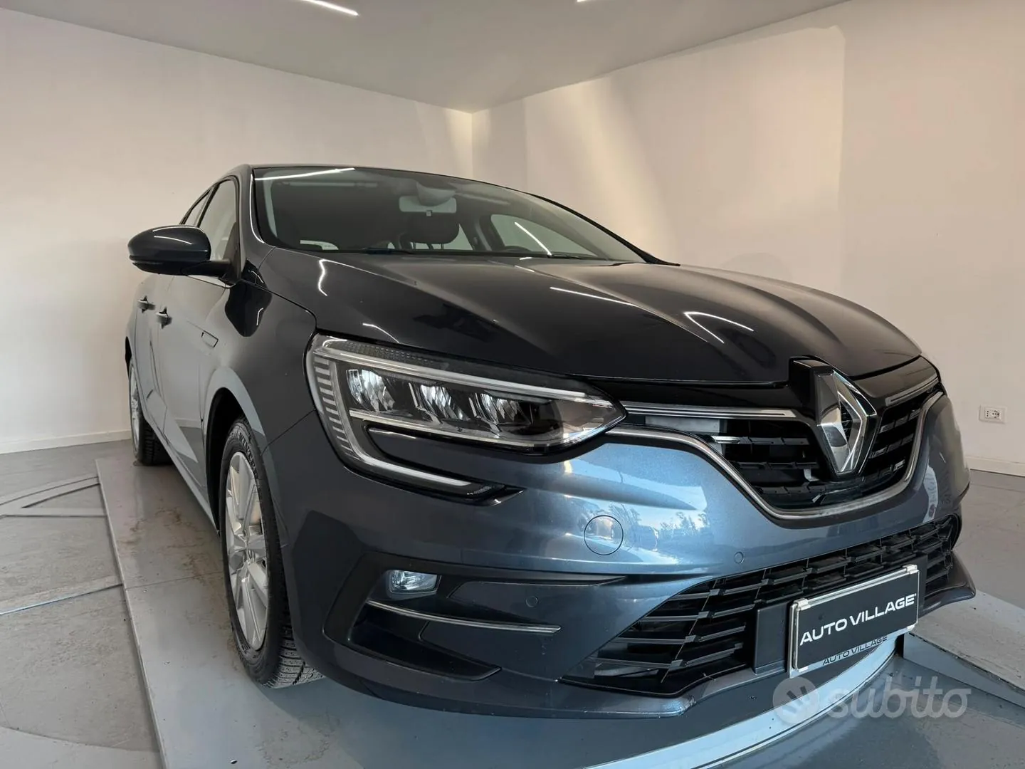 Renault Megane 2023 photo 3