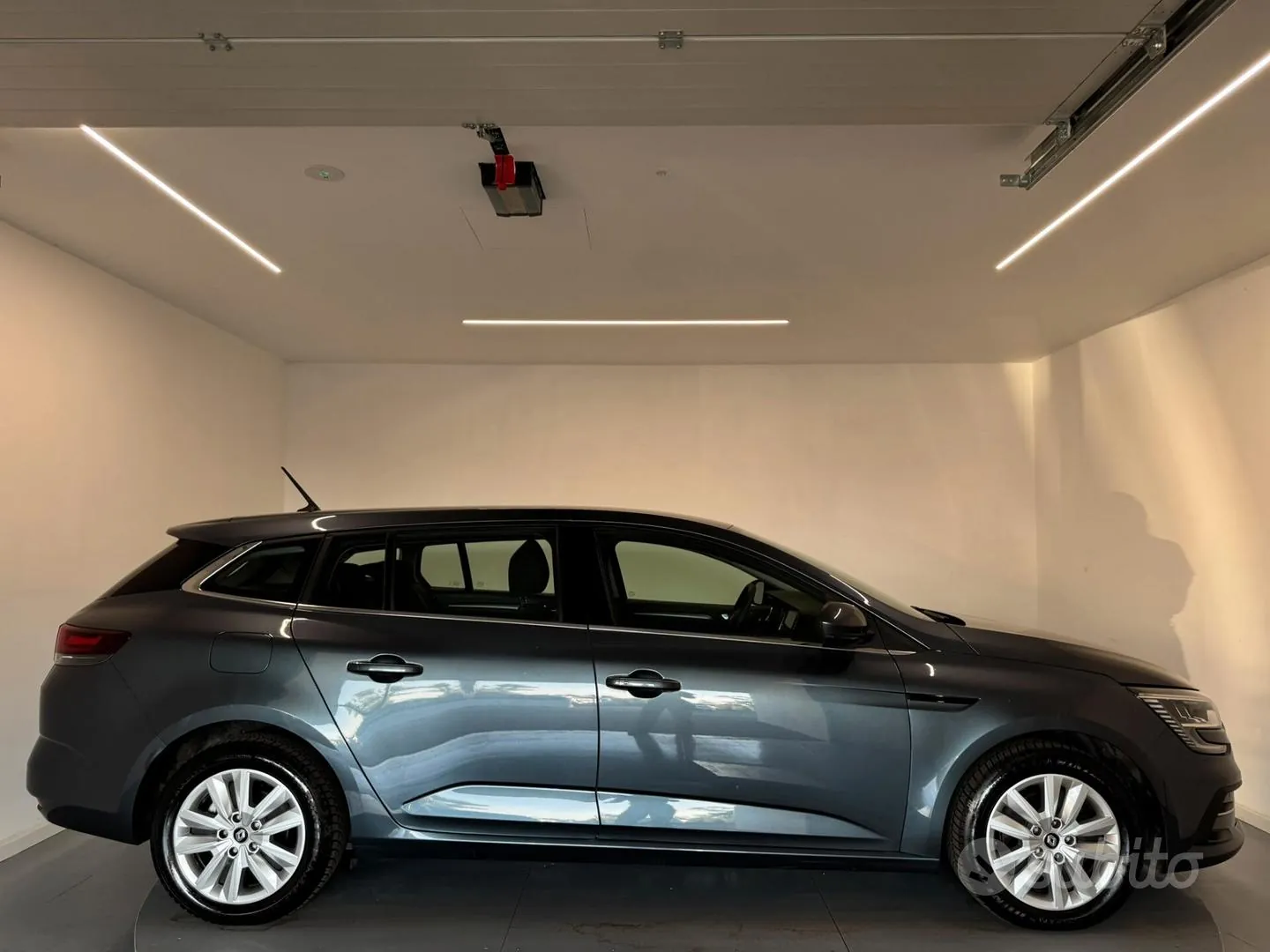 Renault Megane 2023 photo 4