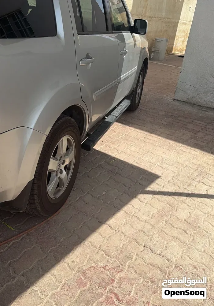 Honda Pilot 2011 photo 2