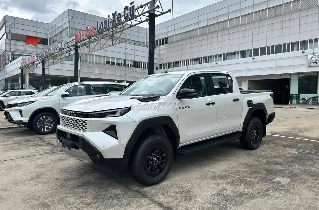 Toyota Hilux 2026 photo 2