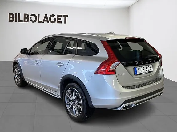 Volvo V60 Cross Country 2017 photo 5