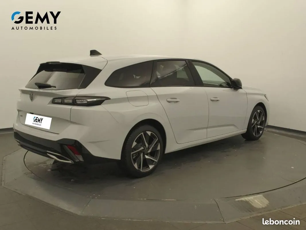 Peugeot 308 2025 photo 3