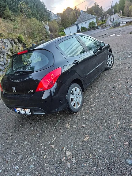 Peugeot 308 2011 photo 4