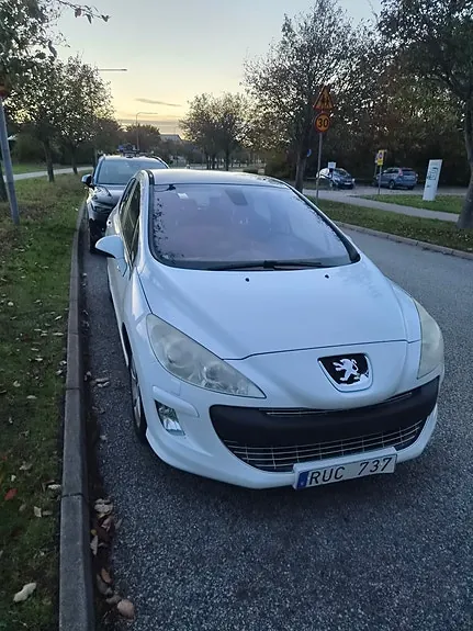 Peugeot 308 2010 photo 2