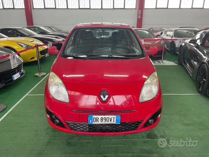 Renault Clio 2009 photo 2