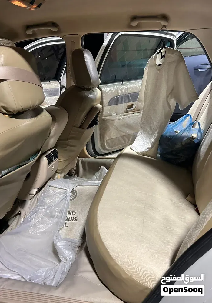 Ford Crown Victoria 2010 photo 5