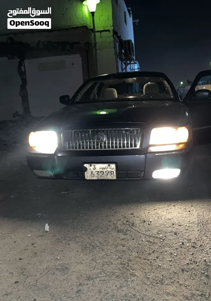 Ford Crown Victoria
