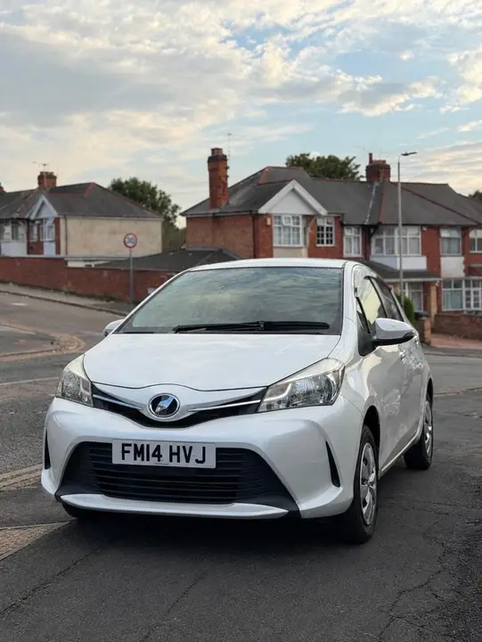 Toyota Vitz 2026 photo 3