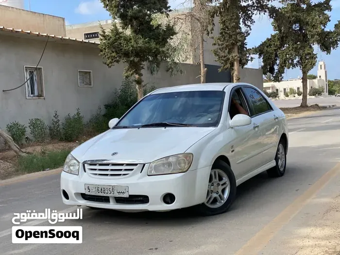 Kia Cerato 2005 photo 2