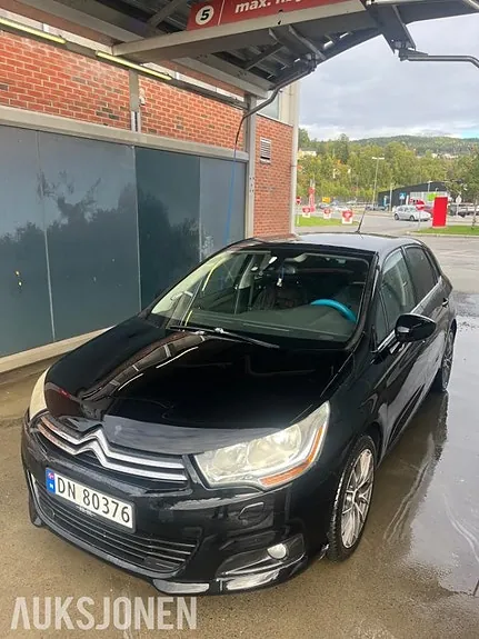 Citroen C4 2012 photo 2