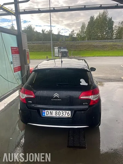 Citroen C4 2012 photo 4