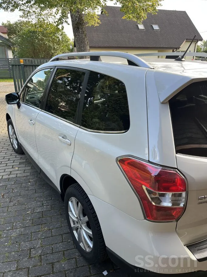 Subaru Forester 2013 photo 4